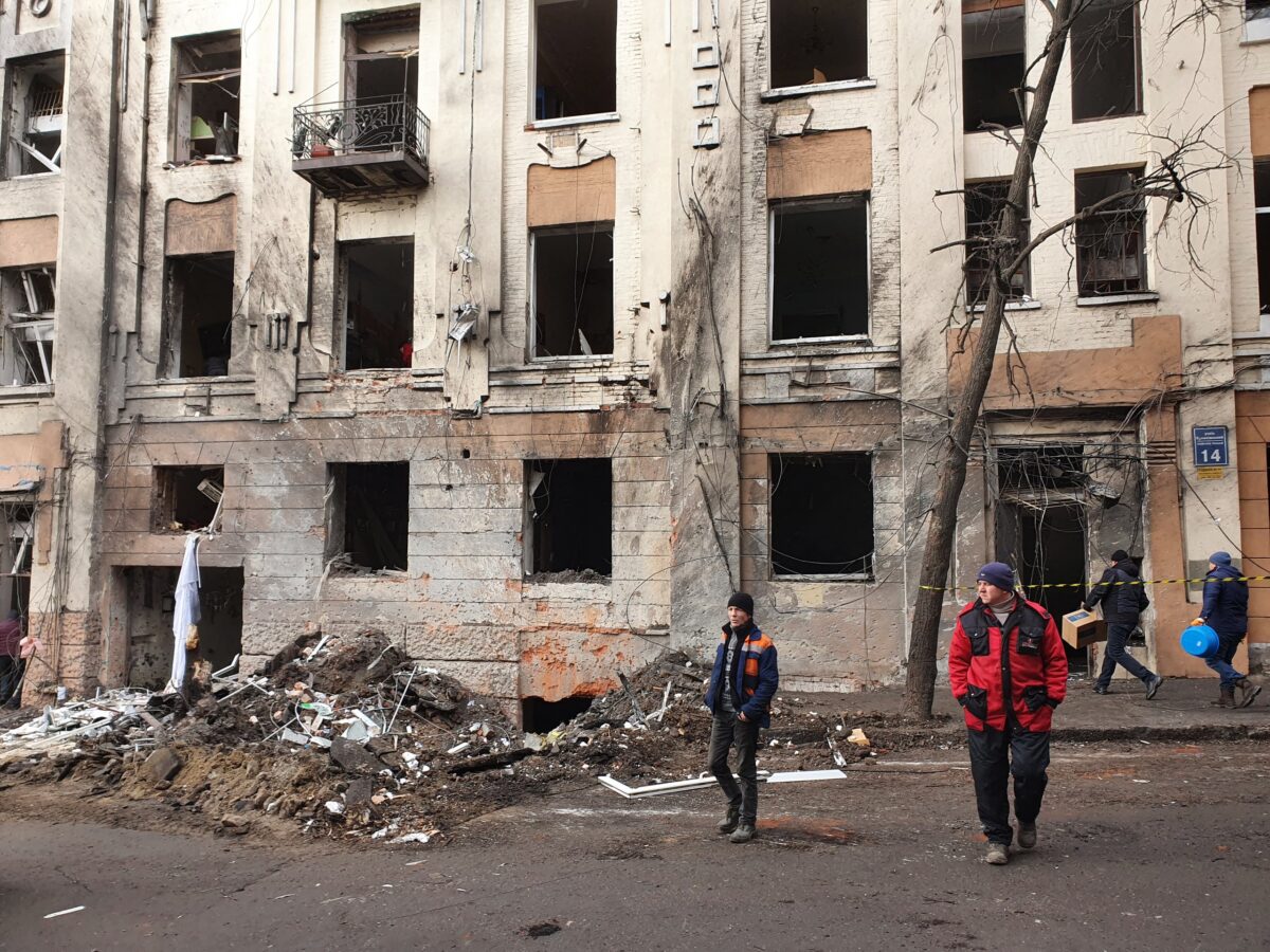 Charków - 05.02.2023 r., Uniwersytet Gospodarki Miejskiej po ostrzale rakietami S-300, fot.: Wojciech Jankowski