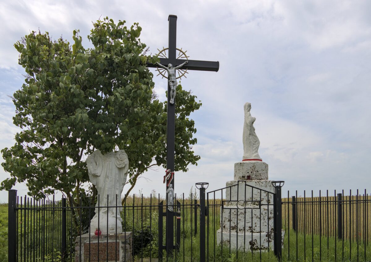 Ukrainka do ekipy IPN na Wołyniu: nie trzymajcie do nas żalu