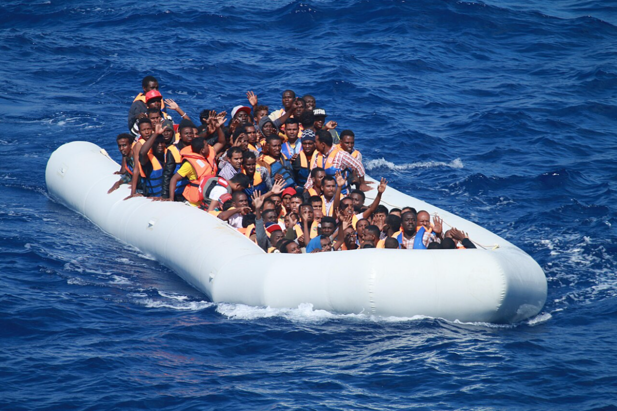 Saryusz-Wolski o pakcie migracyjnym UE: „Nie zatrzyma migracji. Może działać jak magnes”