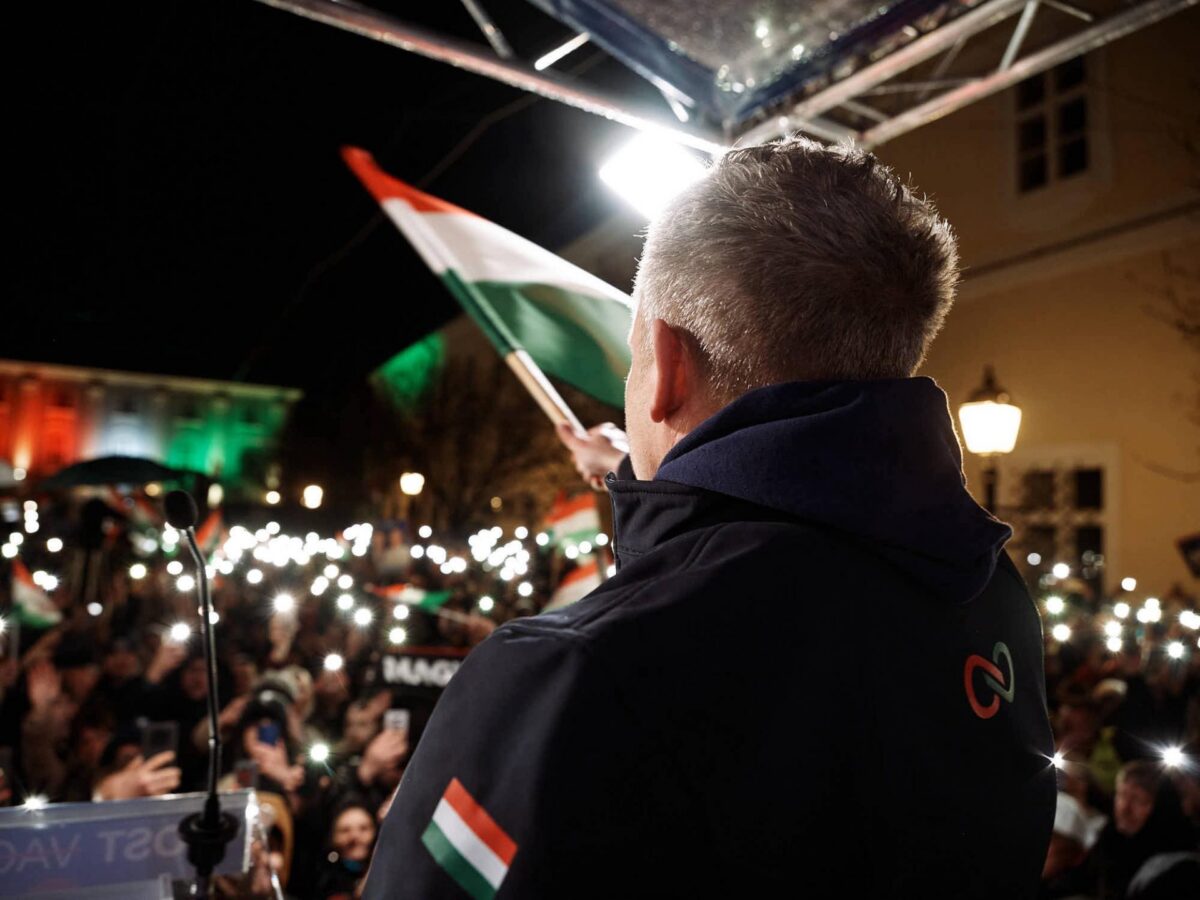 Bruksela, Rosja, Ukraina. Ekspert tłumaczy, co naprawdę może zmienić Péter Magyar
