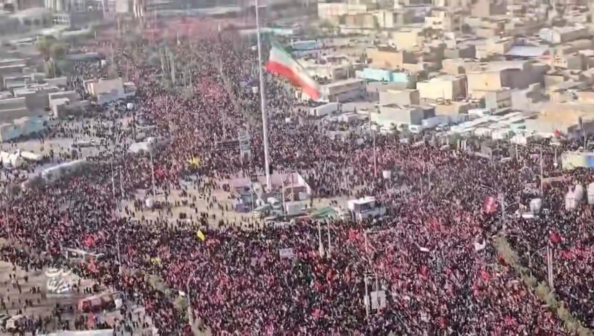 Kto przejmie władzę po Chameneim? Iranista o walce frakcji w Teheranie